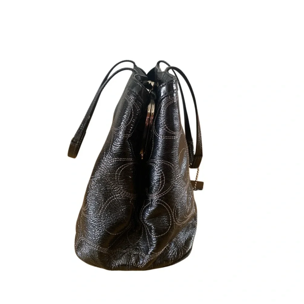 Coach Vintage Signature Kiss Lock Large Shoulder Bag Black Patent Leather